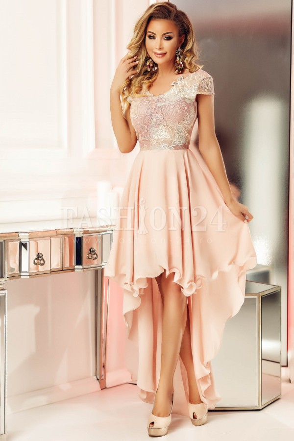 Rochie rose eleganta cu trena
